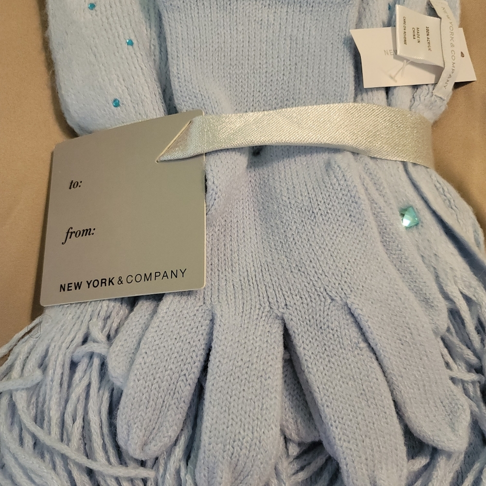 New York and Co Scarf Set